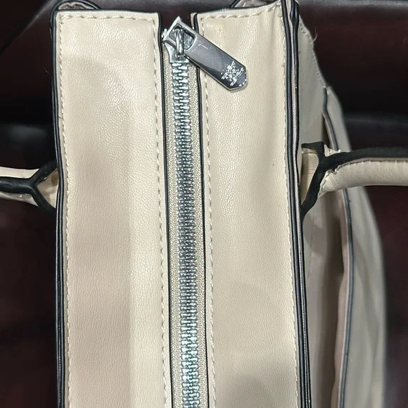 Sam Edelman Bag - Picture 11 of 16